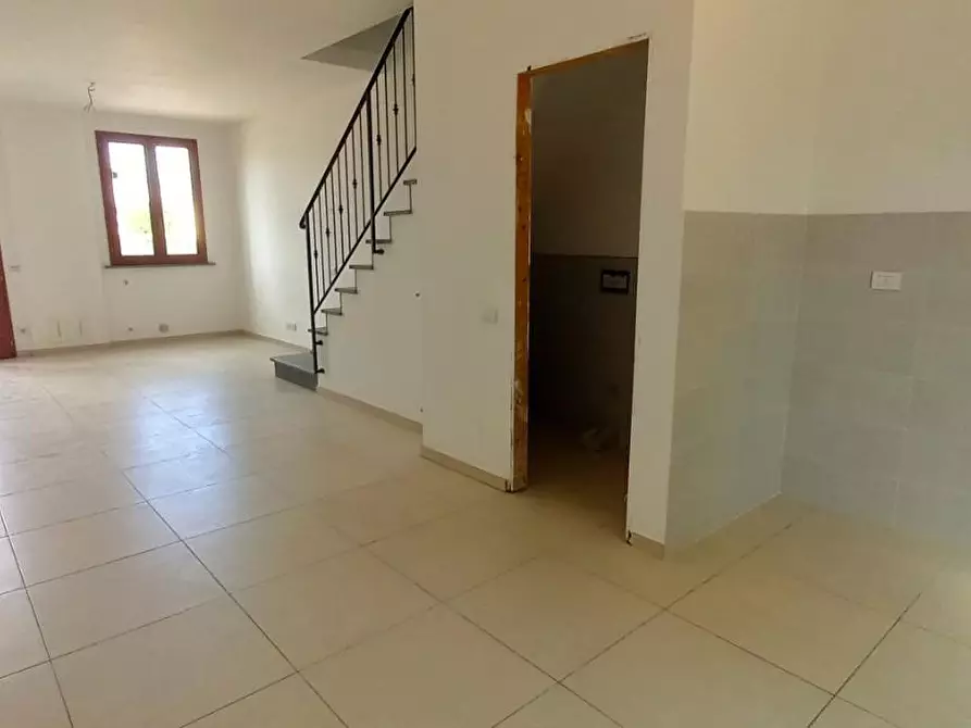 Immagine 5 di Casa bifamiliare in vendita  a Castelfiorentino