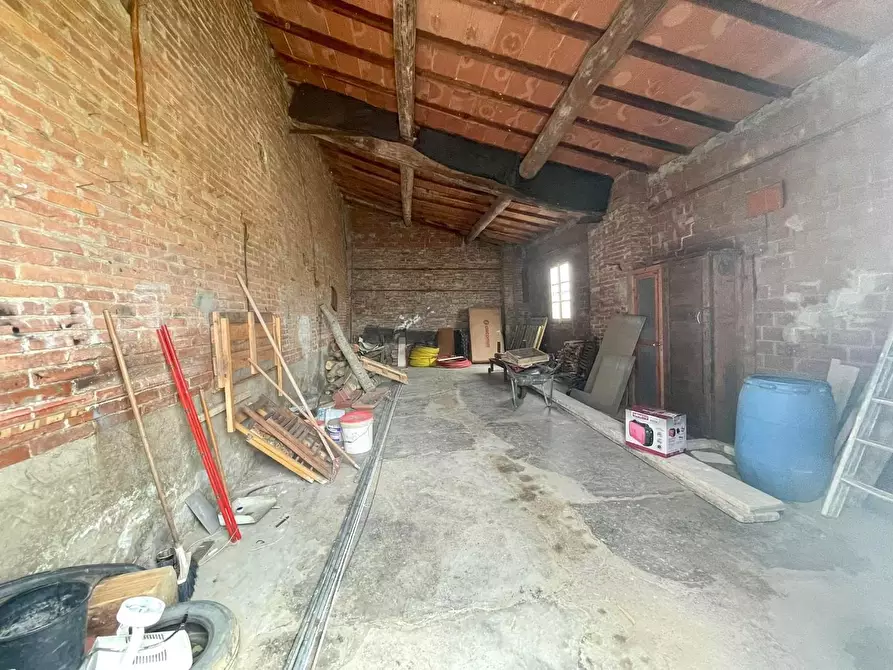 Immagine 21 di Villa in vendita  a Porcari