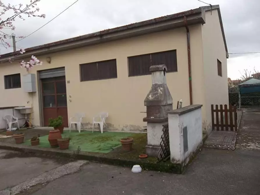 Immagine 1 di Appartamento in vendita  a Cascina