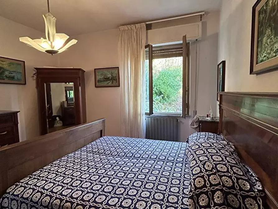 Immagine 21 di Villa in vendita  a Podenzana