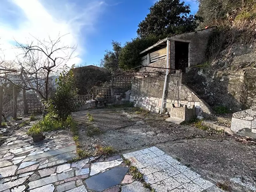 Immagine 36 di Villa in vendita  a Podenzana