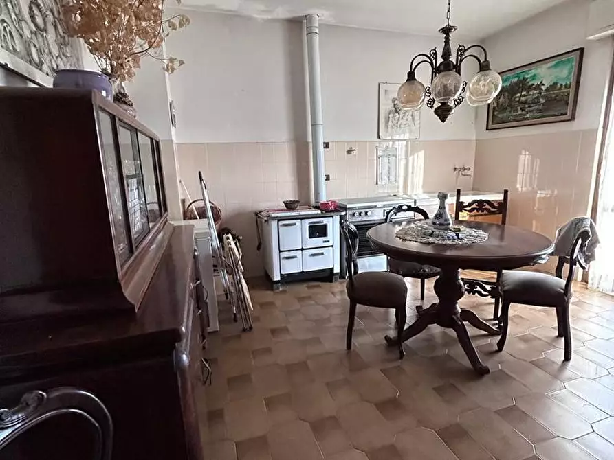 Immagine 27 di Villa in vendita  a Podenzana