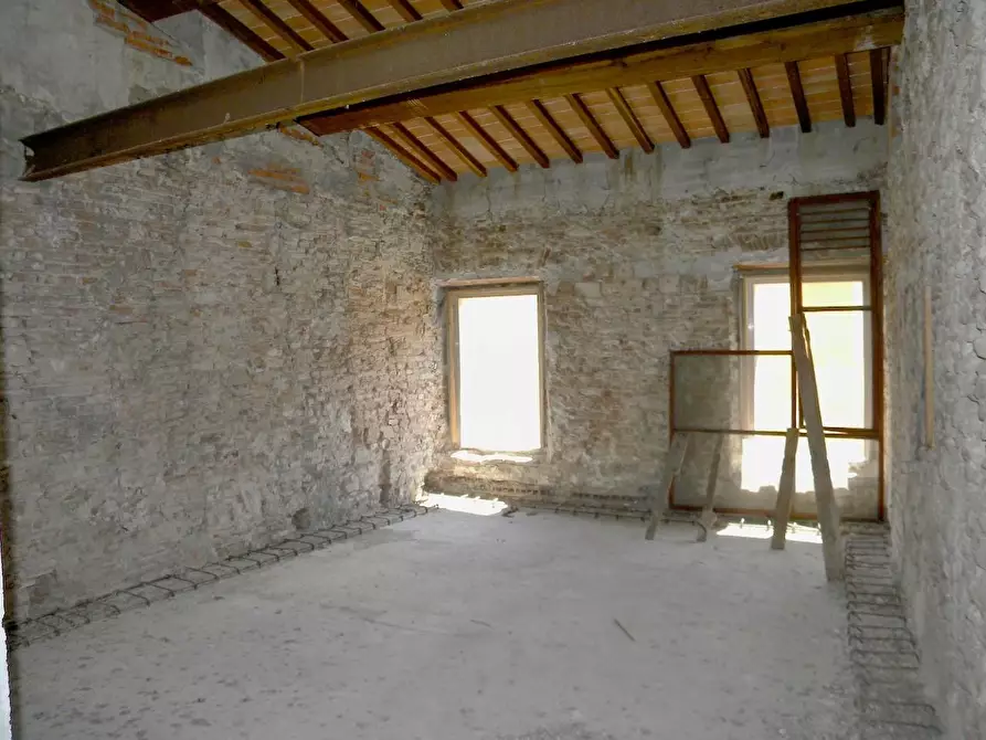 Immagine 13 di Terratetto in vendita  a Pisa