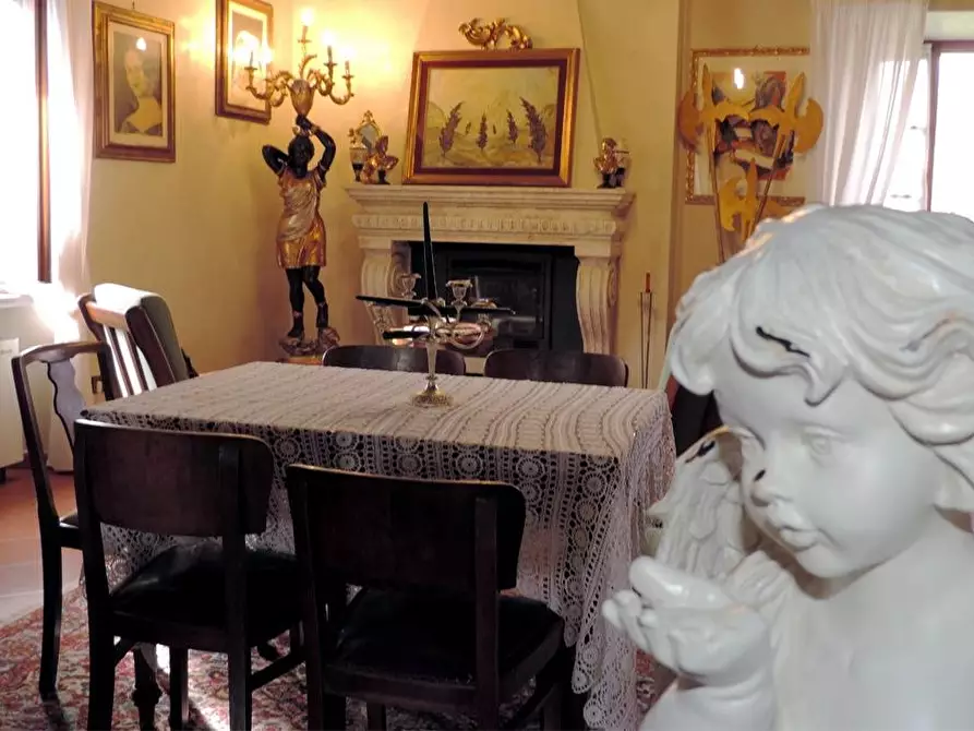 Immagine 44 di Villa in vendita  a Villafranca In Lunigiana