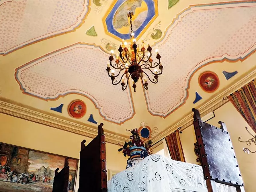 Immagine 42 di Villa in vendita  a Villafranca In Lunigiana