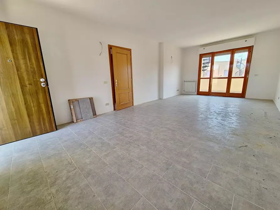 Immagine 2 di Appartamento in vendita  a Pisa
