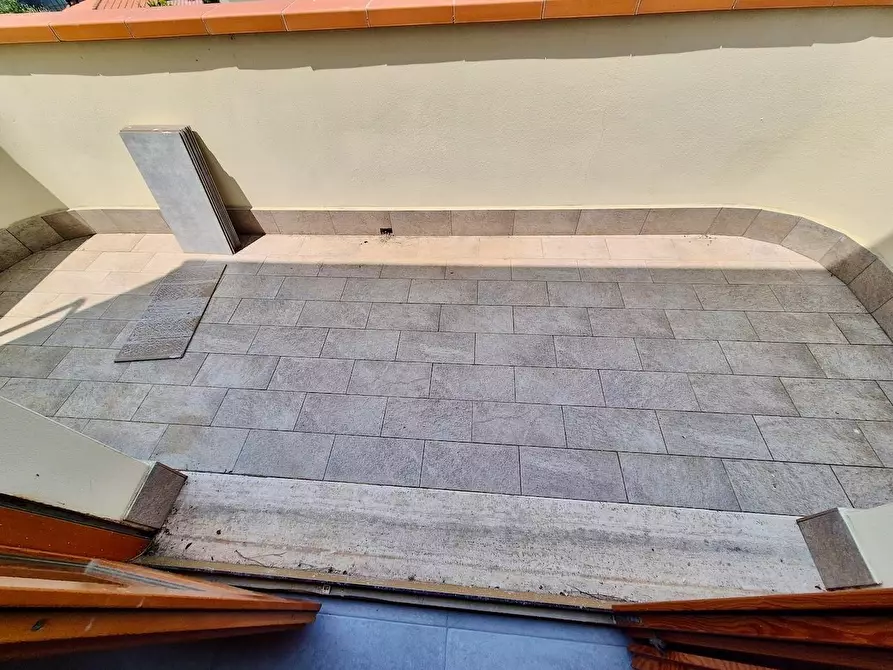 Immagine 12 di Appartamento in vendita  a Pisa