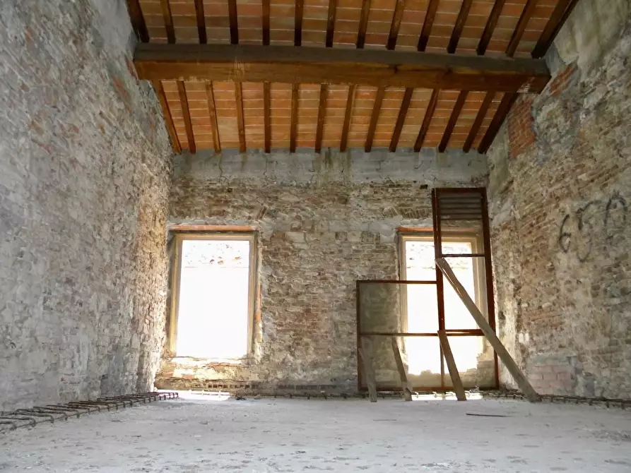 Immagine 18 di Terratetto in vendita  a Pisa