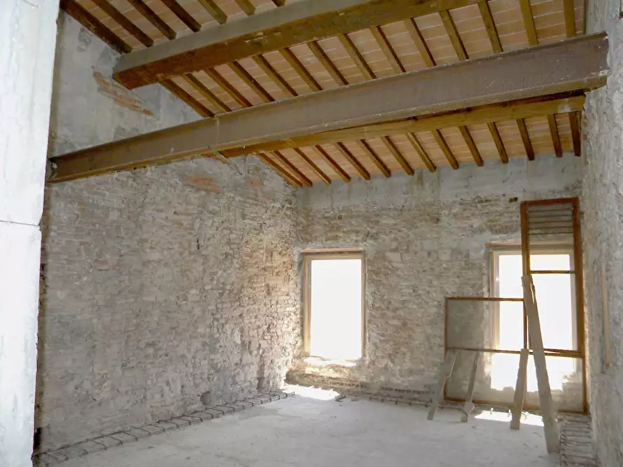 Immagine 14 di Terratetto in vendita  a Pisa