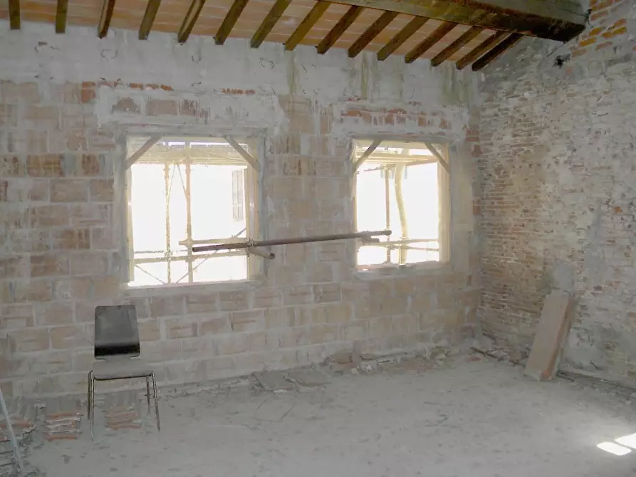 Immagine 13 di Terratetto in vendita  a Pisa