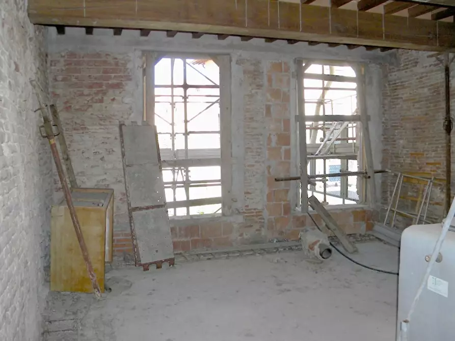 Immagine 15 di Terratetto in vendita  a Pisa