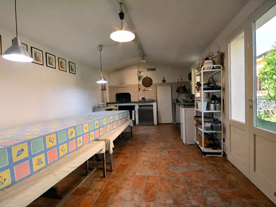 Immagine 31 di Villa in vendita  a Lucca