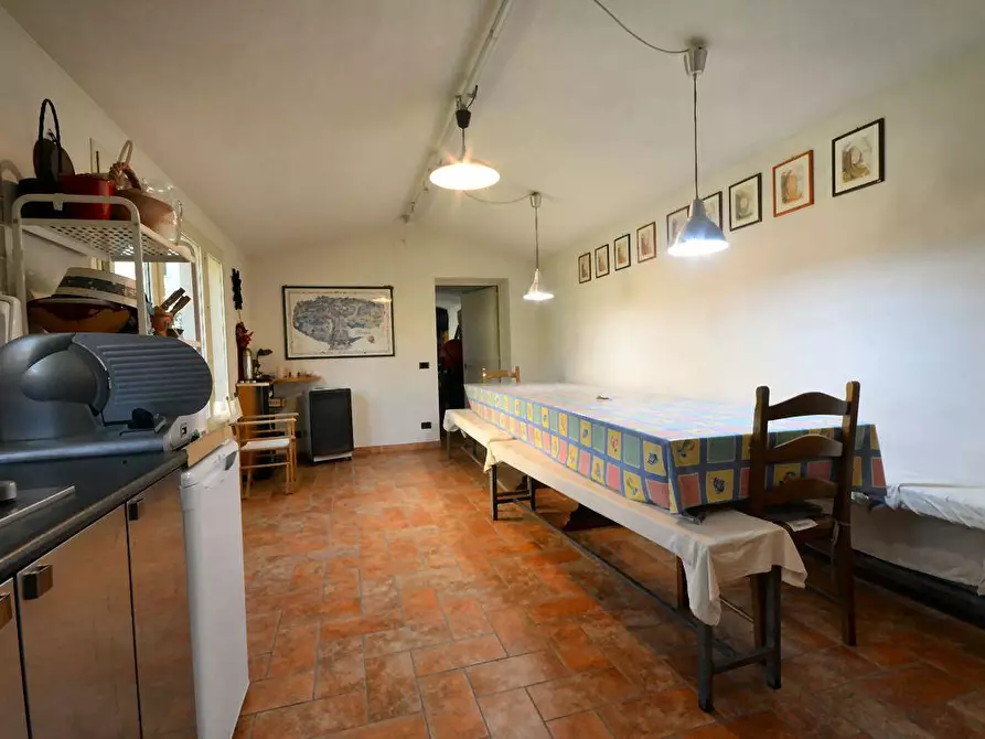 Immagine 33 di Villa in vendita  a Lucca