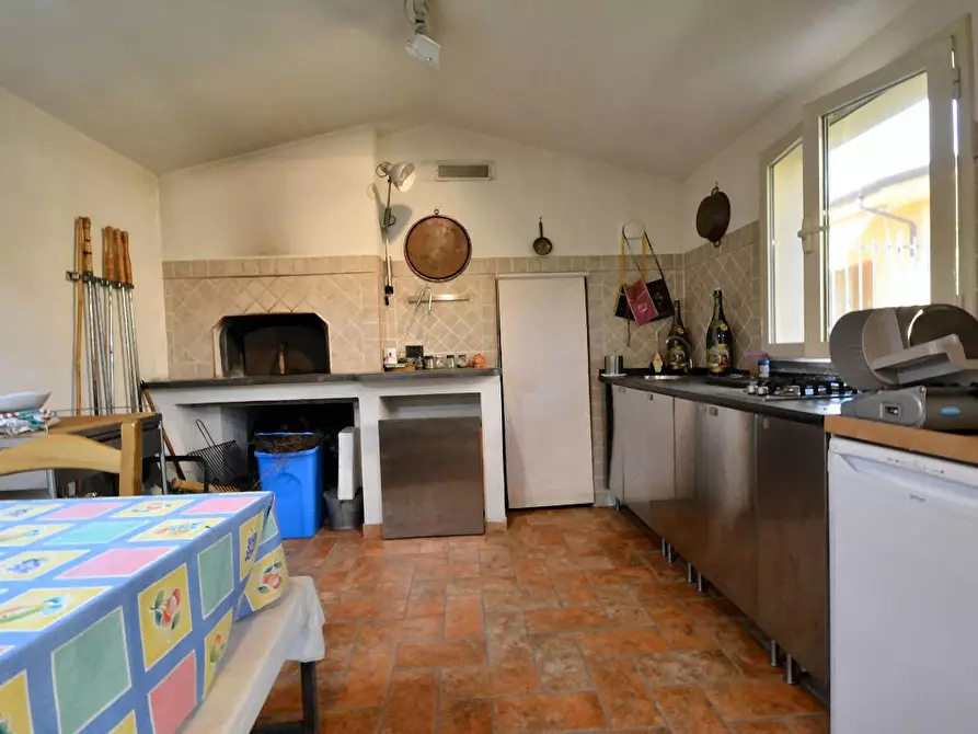 Immagine 34 di Villa in vendita  a Lucca