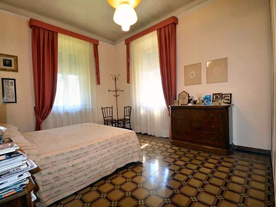 Immagine 14 di Villa in vendita  a Lucca