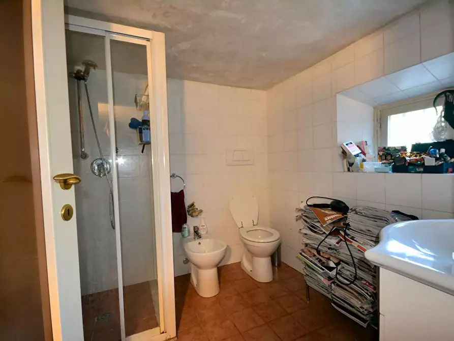 Immagine 27 di Villa in vendita  a Lucca