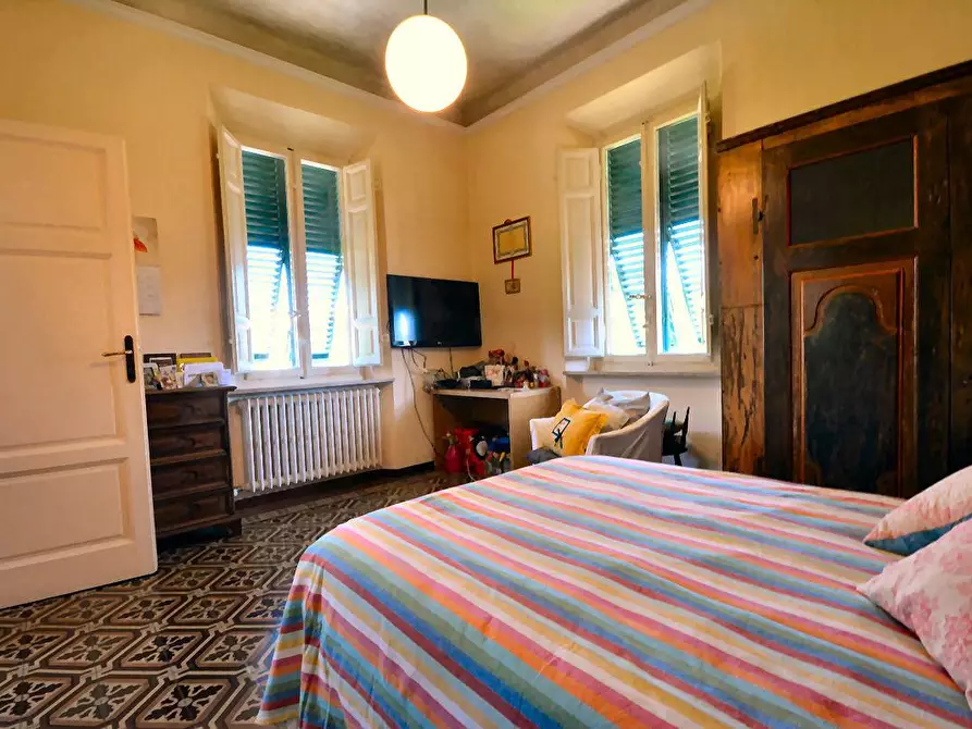 Immagine 19 di Villa in vendita  a Lucca