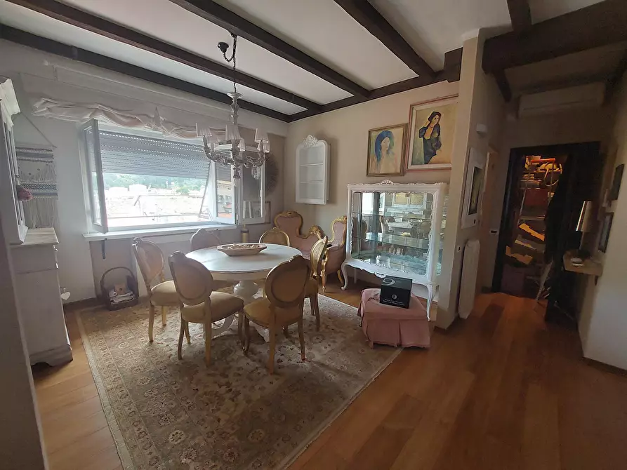 Immagine 27 di Appartamento in vendita  a Carrara