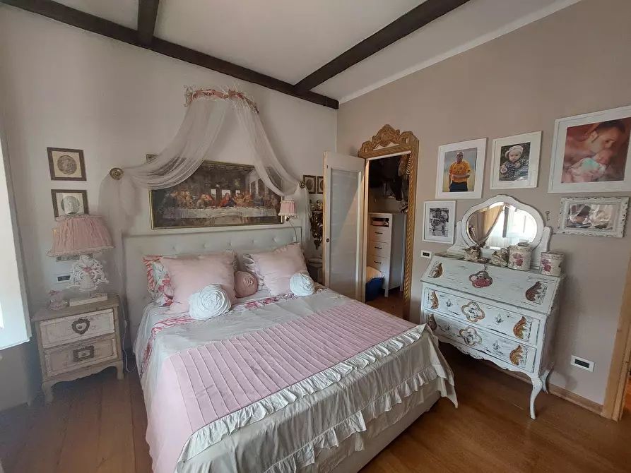 Immagine 30 di Appartamento in vendita  a Carrara