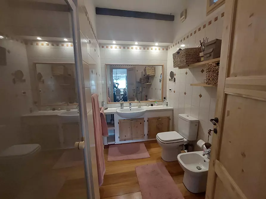 Immagine 25 di Appartamento in vendita  a Carrara