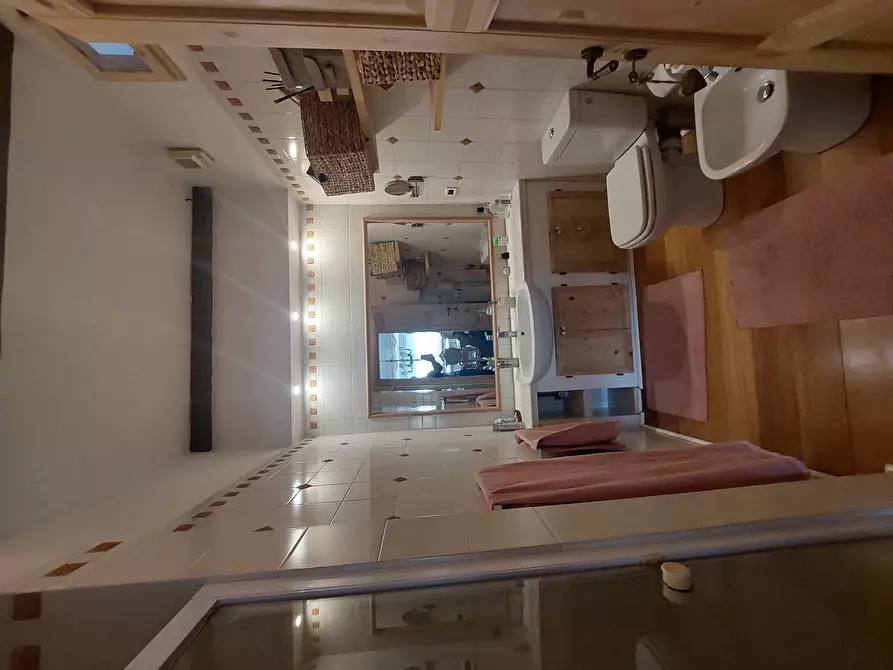 Immagine 24 di Appartamento in vendita  a Carrara