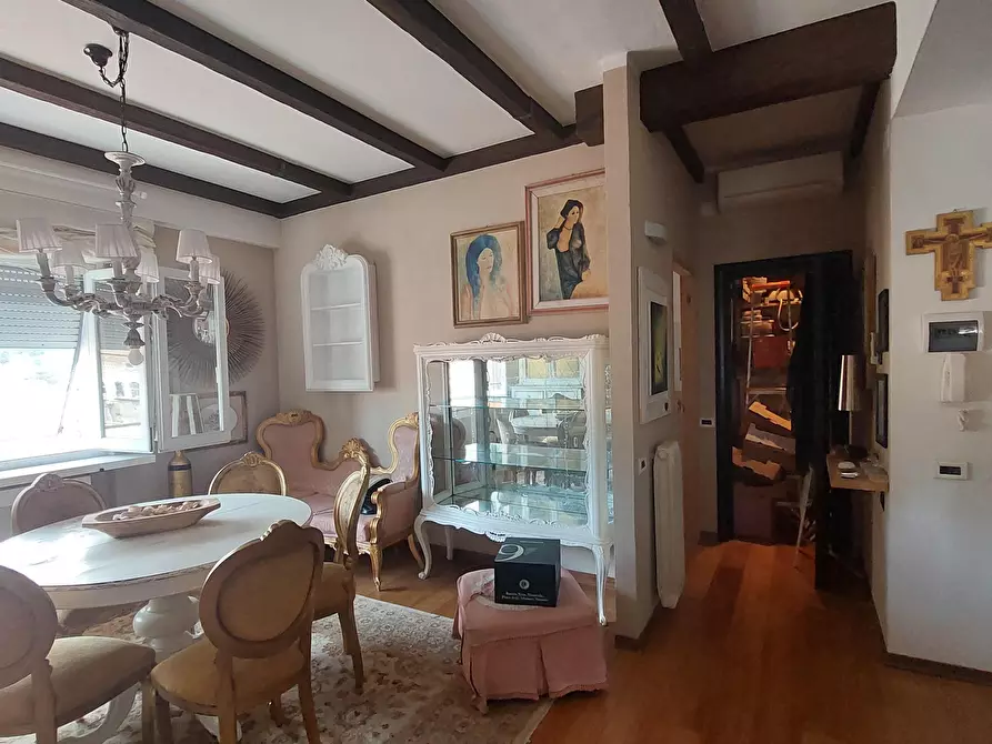 Immagine 29 di Appartamento in vendita  a Carrara