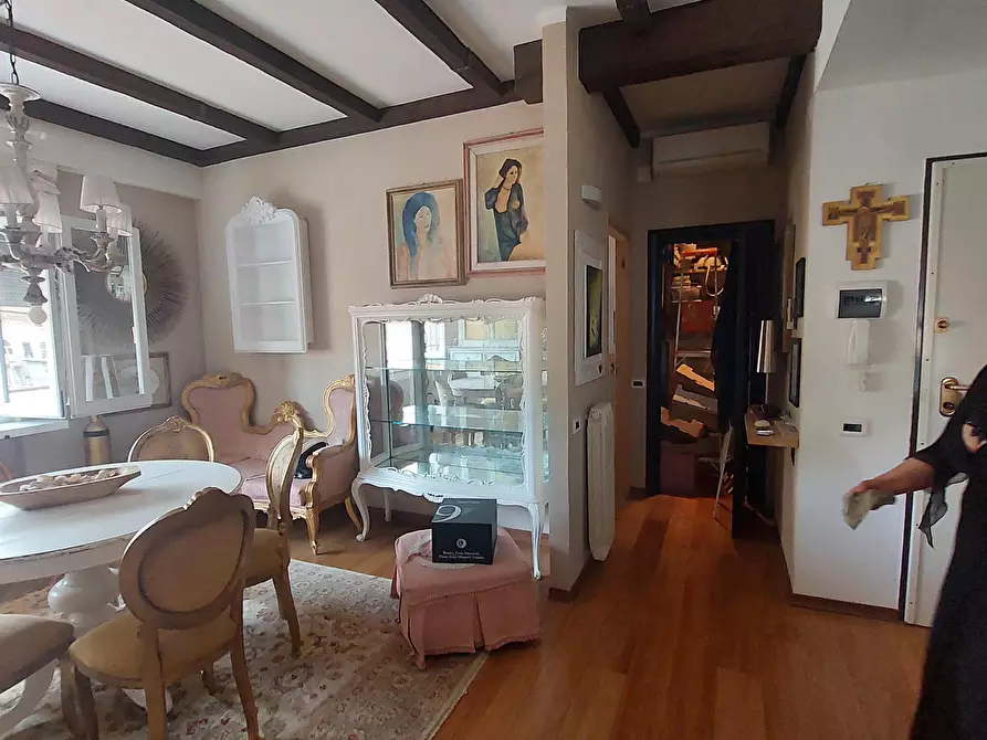 Immagine 28 di Appartamento in vendita  a Carrara