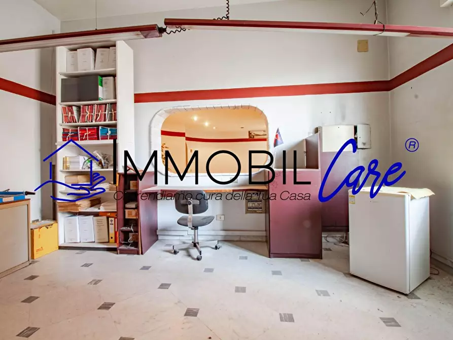 Immagine 11 di Appartamento in vendita  a Livorno