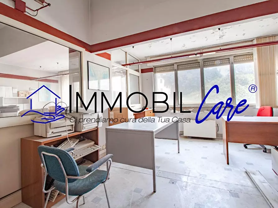 Immagine 5 di Appartamento in vendita  a Livorno