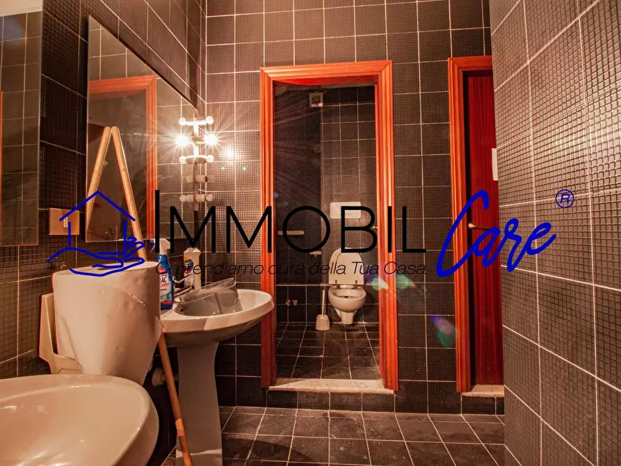 Immagine 9 di Appartamento in vendita  a Livorno