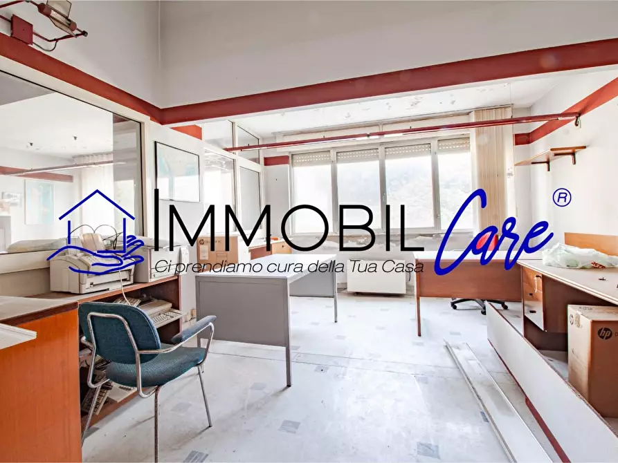 Immagine 4 di Appartamento in vendita  a Livorno