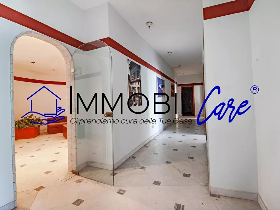 Immagine 6 di Appartamento in vendita  a Livorno