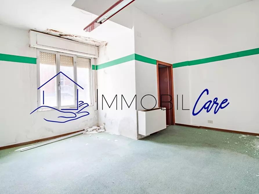 Immagine 6 di Appartamento in vendita  a Livorno