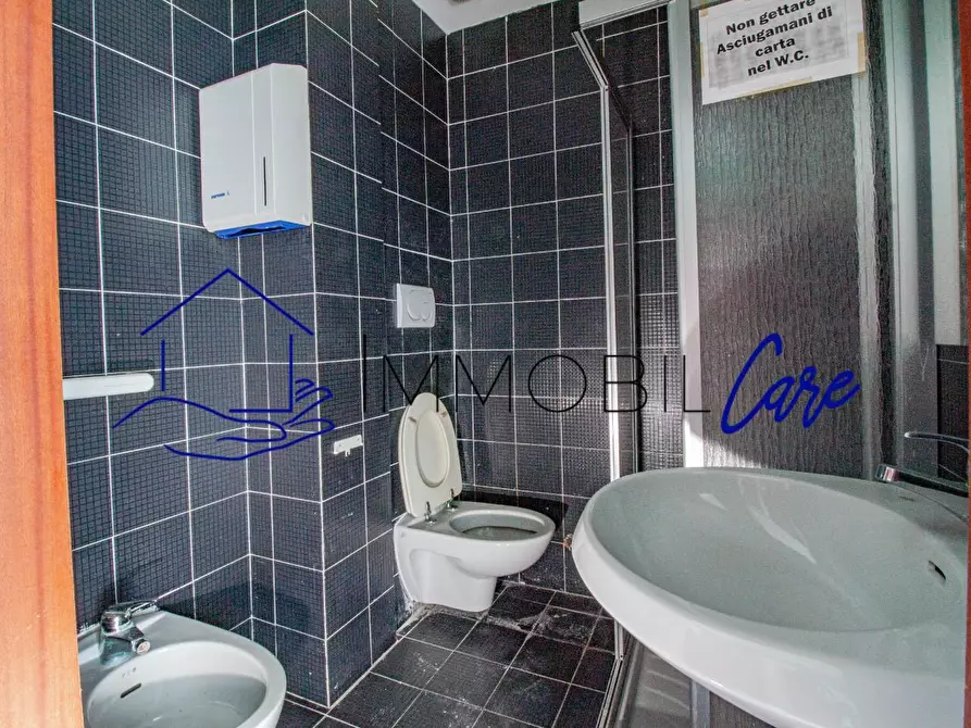 Immagine 4 di Appartamento in vendita  a Livorno