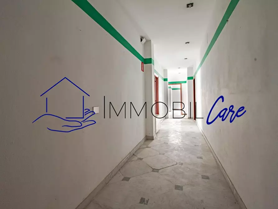 Immagine 2 di Appartamento in vendita  a Livorno