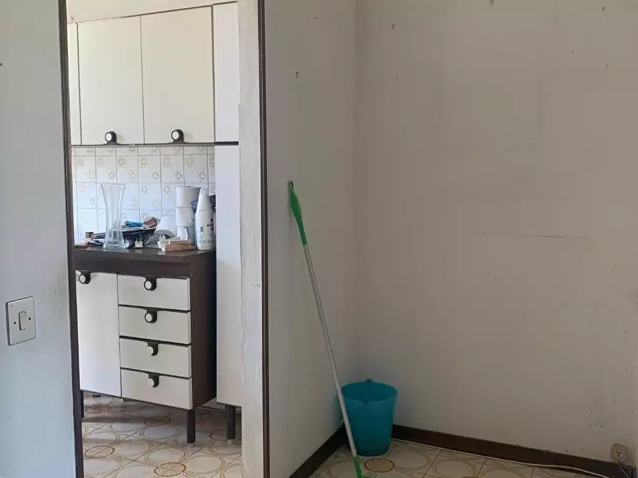 Immagine 9 di Appartamento in vendita  a Carrara