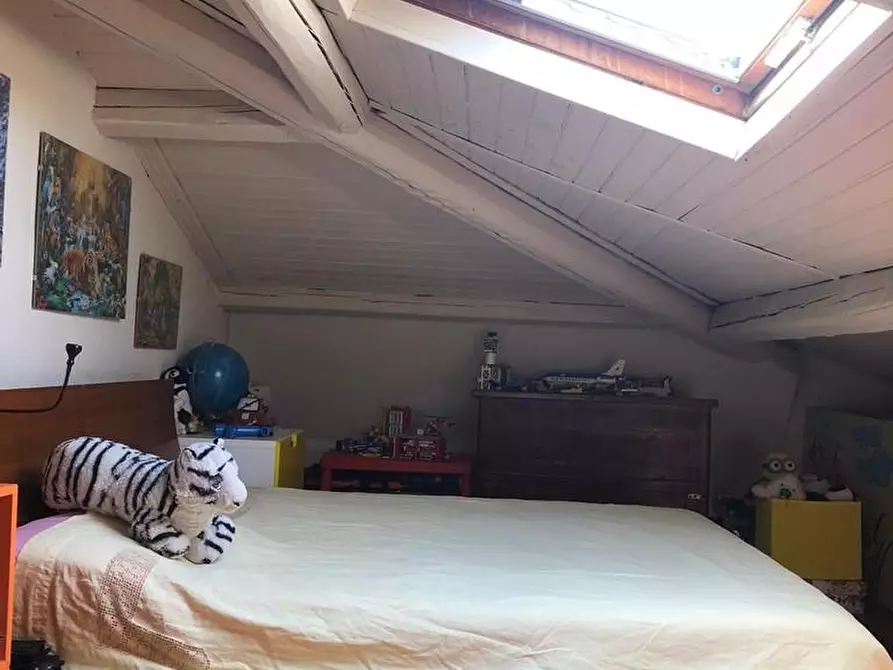 Immagine 12 di Villa in vendita  a Cascina