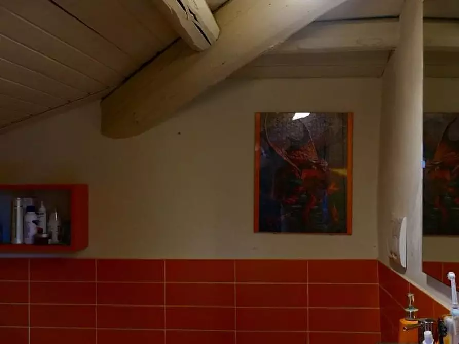 Immagine 14 di Villa in vendita  a Cascina