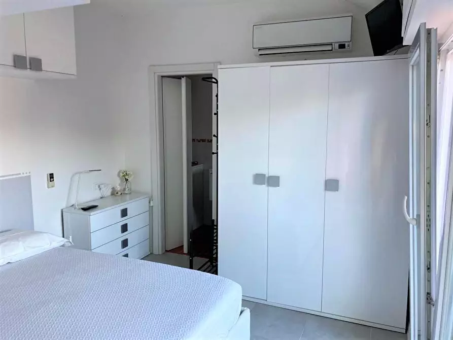 Immagine 6 di Appartamento in affitto  a Massa