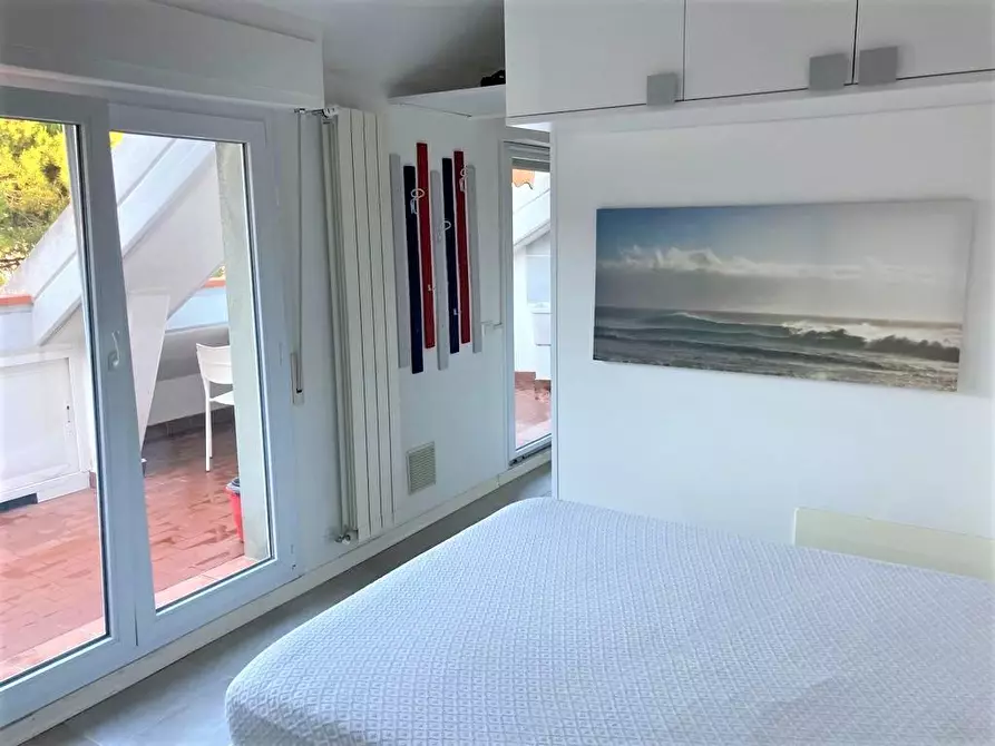 Immagine 7 di Appartamento in affitto  a Massa