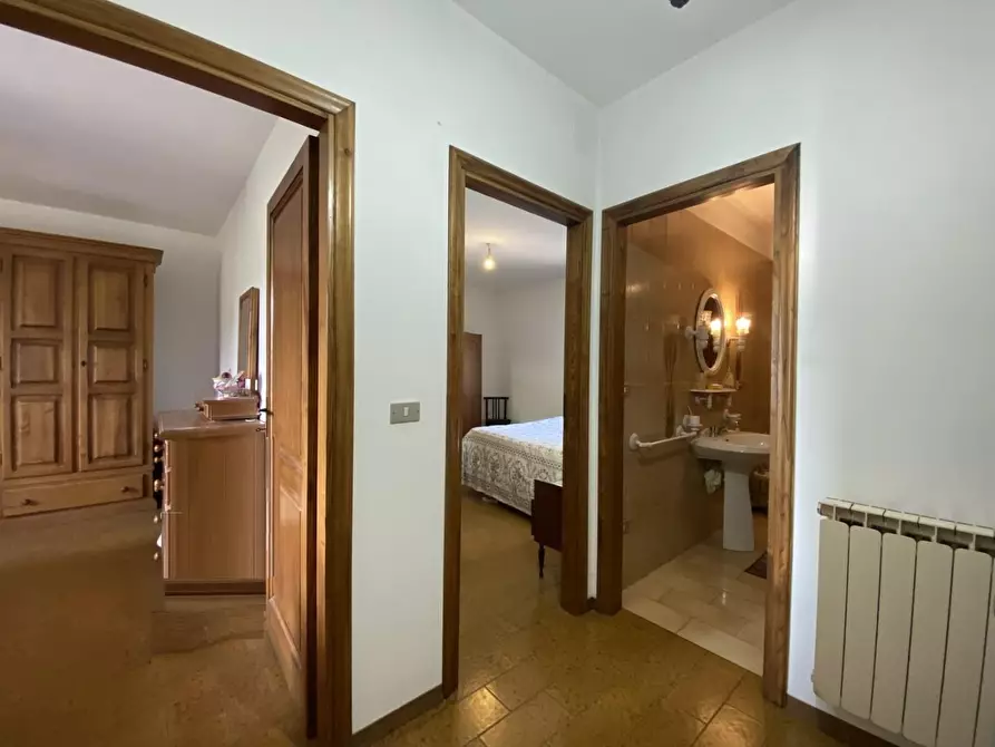 Immagine 22 di Rustico / casale in vendita  a Massarosa