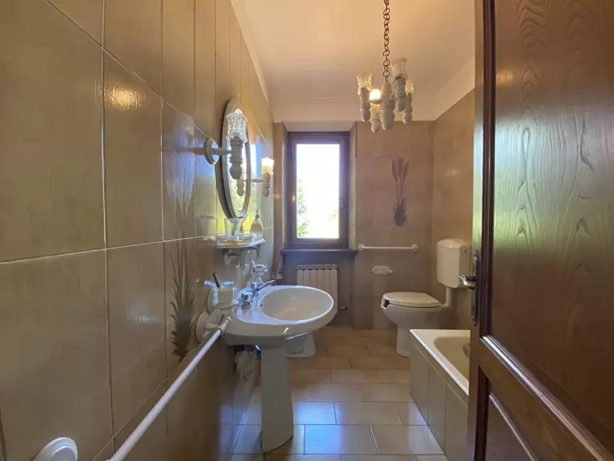 Immagine 23 di Rustico / casale in vendita  a Massarosa