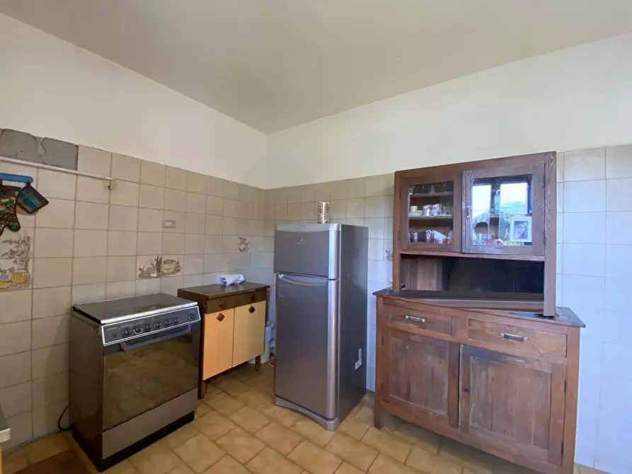 Immagine 6 di Rustico / casale in vendita  a Massarosa