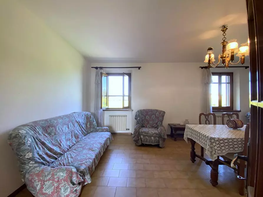 Immagine 9 di Rustico / casale in vendita  a Massarosa