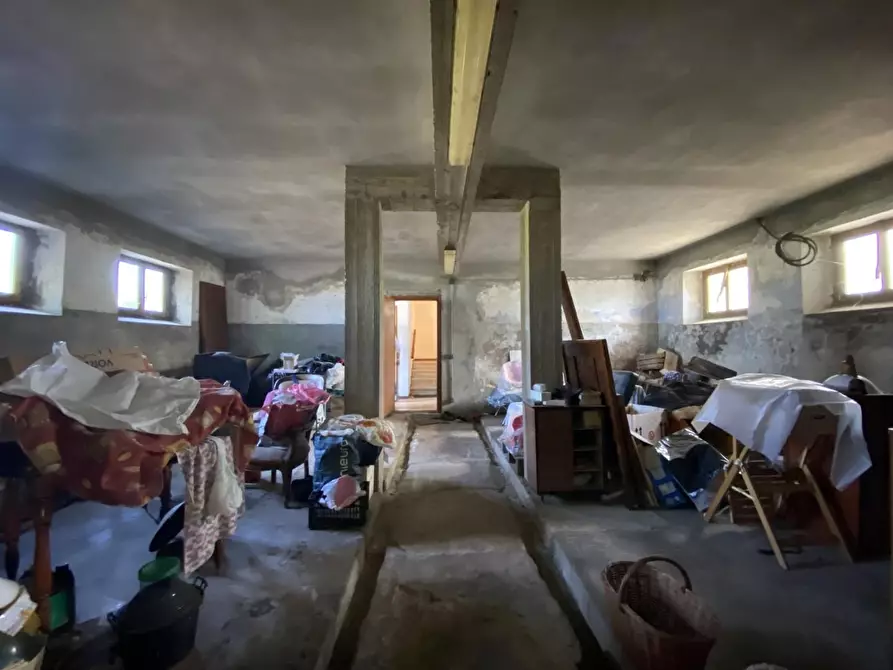 Immagine 44 di Rustico / casale in vendita  a Massarosa