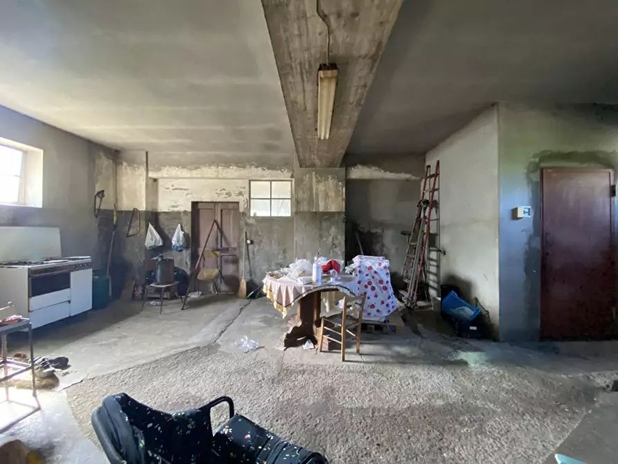 Immagine 45 di Rustico / casale in vendita  a Massarosa