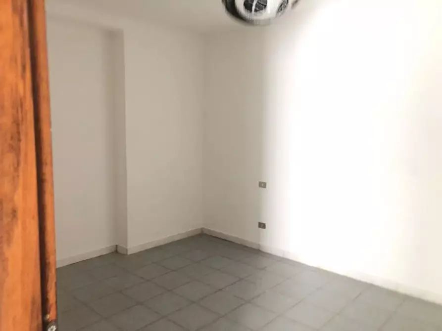 Immagine 4 di Appartamento in vendita  a Carrara