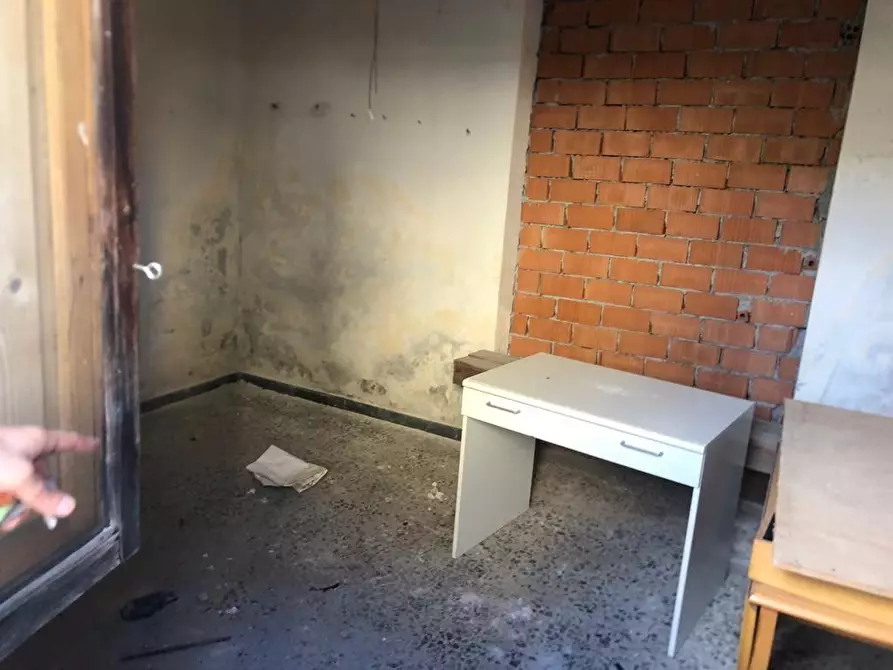 Immagine 8 di Appartamento in vendita  a Carrara