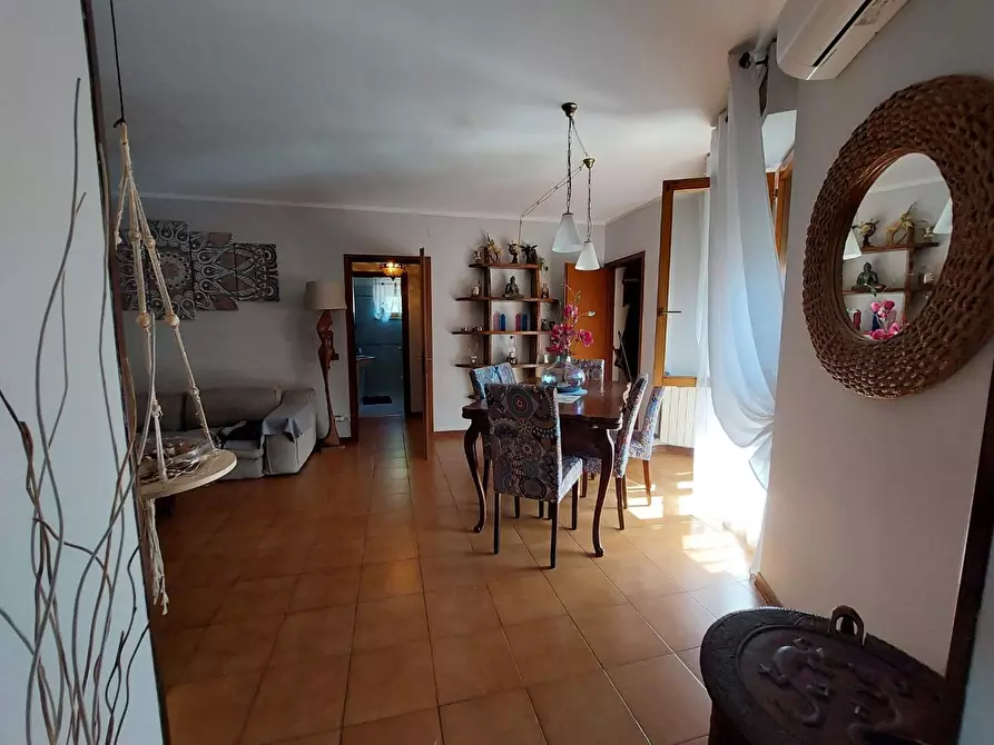 Immagine 5 di Appartamento in vendita  a Cascina