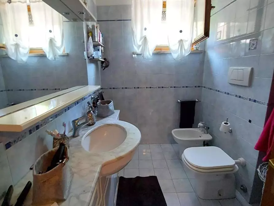 Immagine 15 di Appartamento in vendita  a Cascina